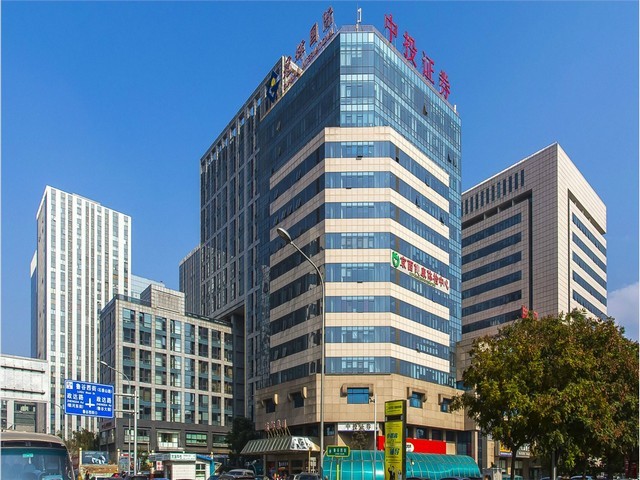 年轻人语音连麦多人聊天软件排行