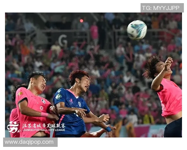 足球星碰球星背后隐藏的竞技故事与球员荣耀较量揭秘