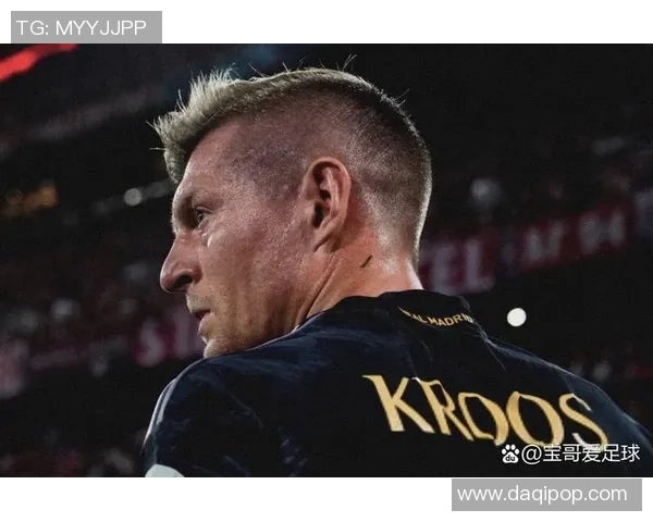 足球球星翻译官究竟是谁他在幕后默默助力球员沟通 足球球星翻译官究竟是谁他在幕后默默助力球员沟通